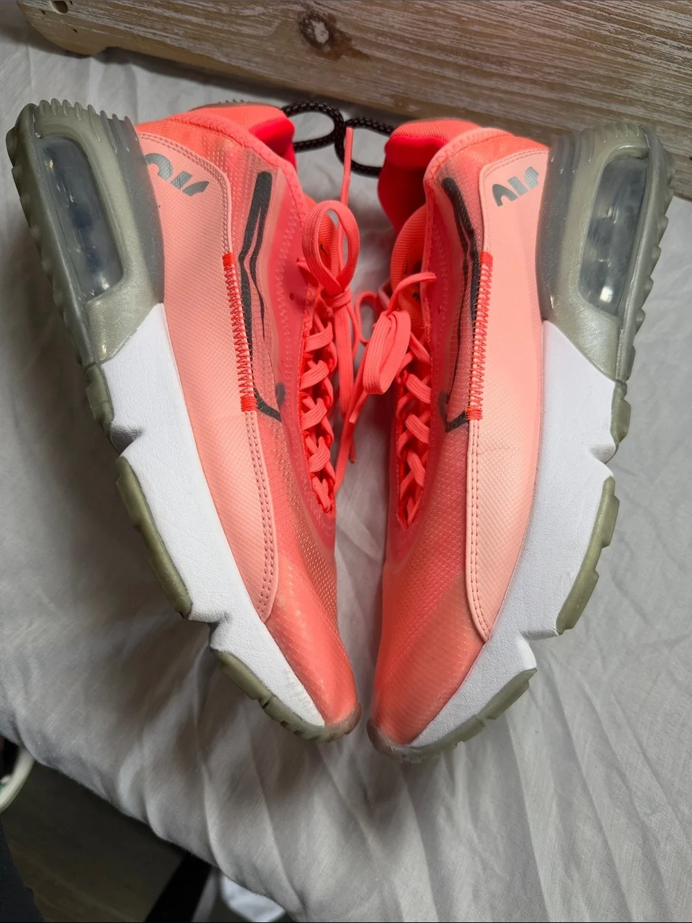 Nike Women's Coral/Hot Pink Athletic Running Sneakers